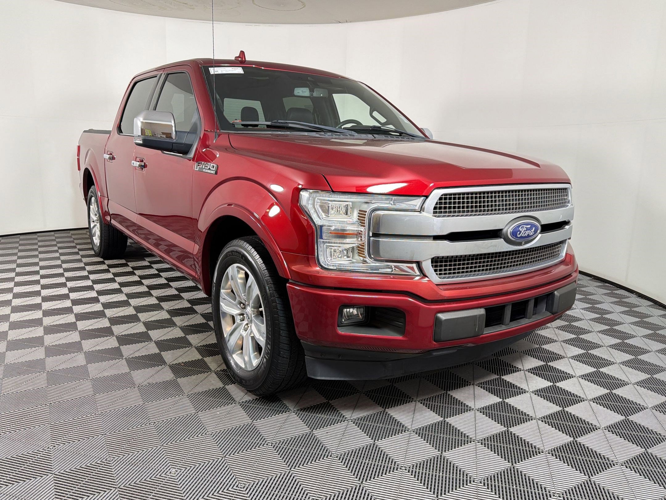 Used 2018 Ford F150 Platinum w/ Equipment Group 701A Luxury RWD image 20