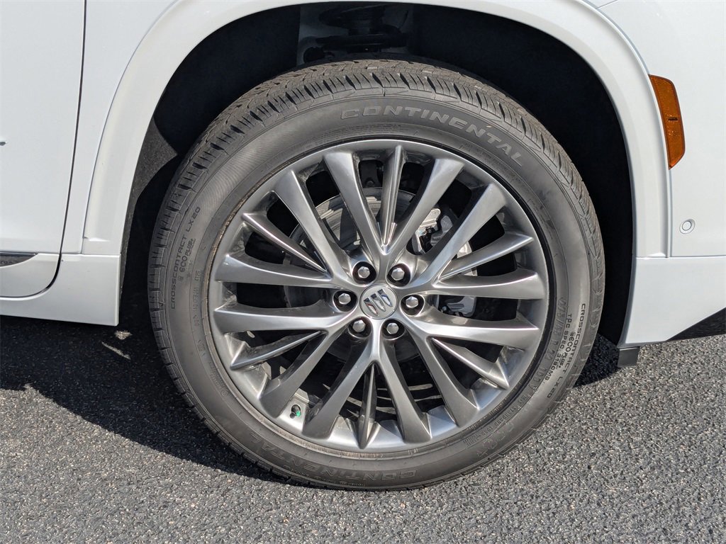 New 2026 Buick Enclave Avenir image 12