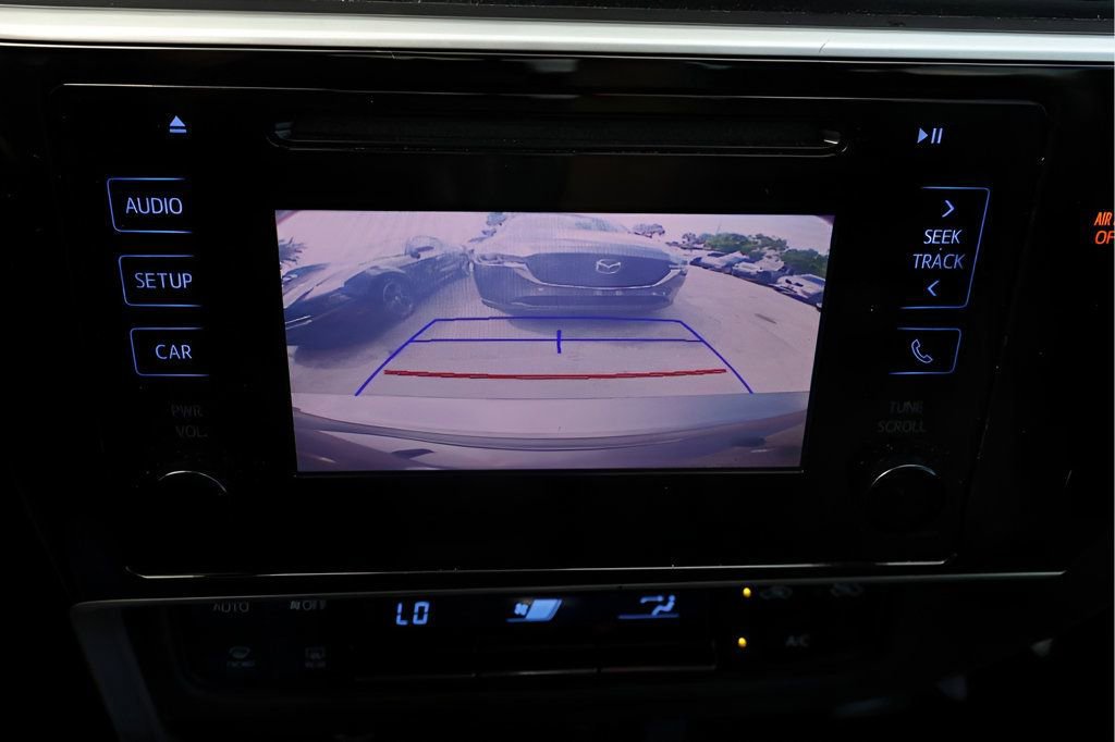 Used 2019 Toyota Corolla LE FWD image 23