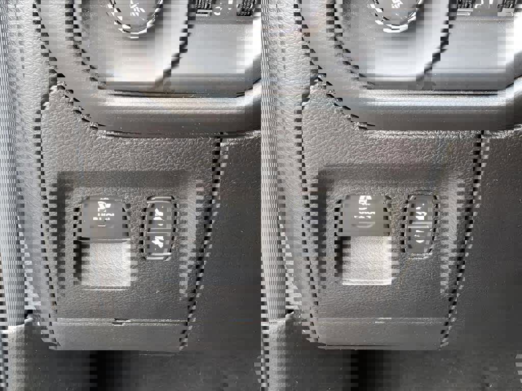 Used 2020 RAM 1500 Limited image 16