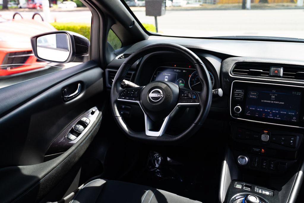Used 2025 Nissan Leaf SV Plus FWD image 10