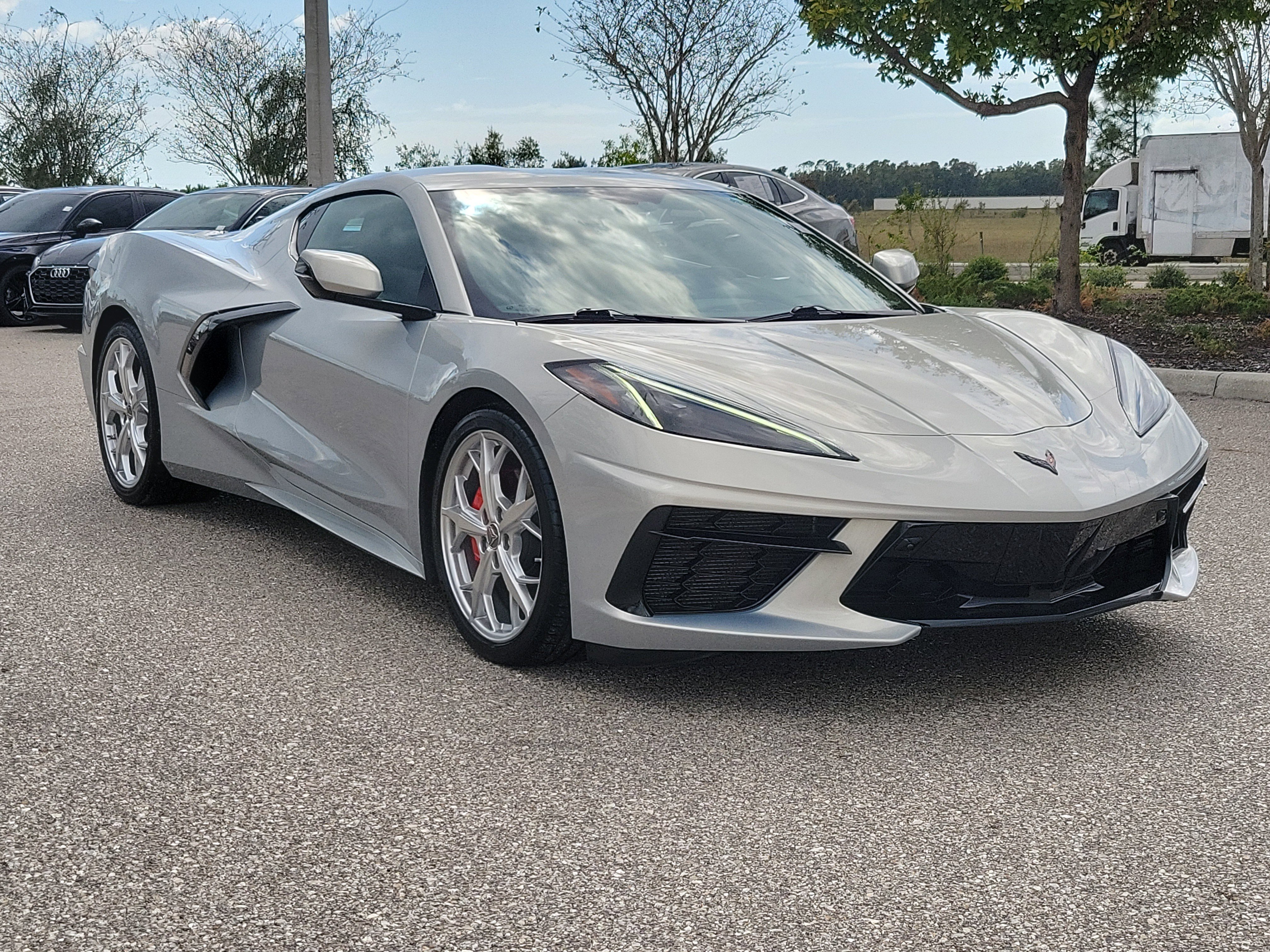 Used 2022 Chevrolet Corvette Stingray Premium Cpe w/ Engine Appearance Package image 30