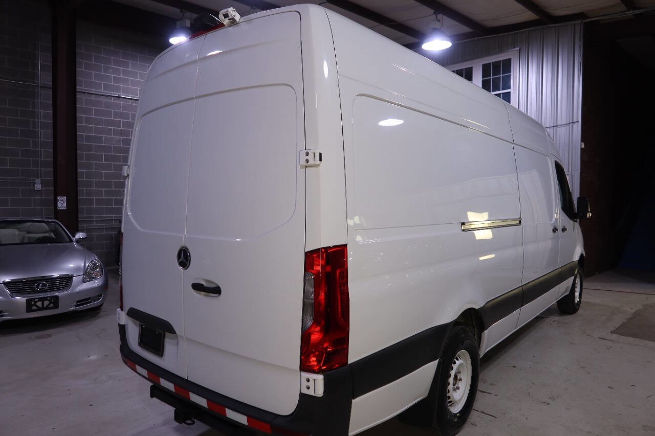 Used 2020 Mercedes-Benz Sprinter 2500 w/ Driver Convenience Package image 5