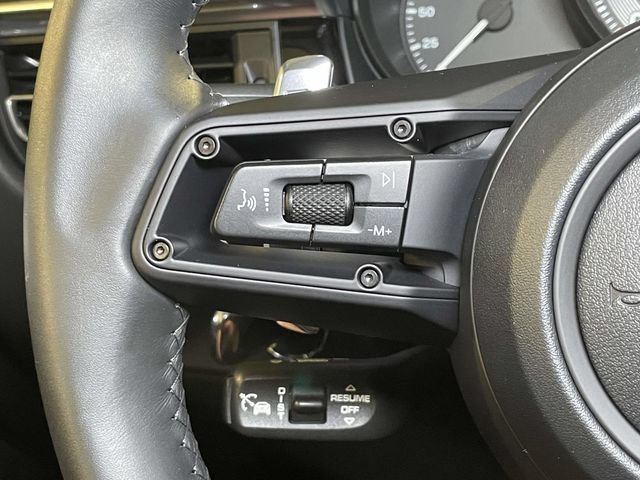 Certified 2026 Porsche Macan Turbo AWD/4WD image 39