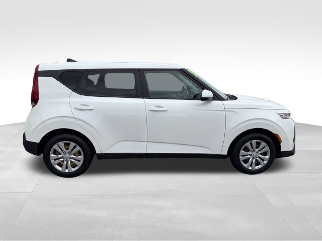 Used 2021 Kia Soul LX FWD image 8