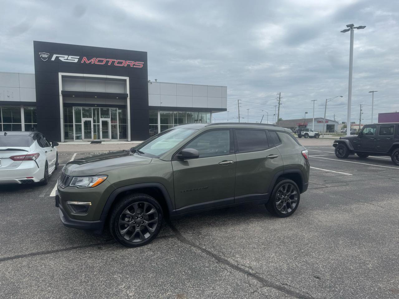 Used 2021 Jeep Compass Latitude AWD/4WD image 7