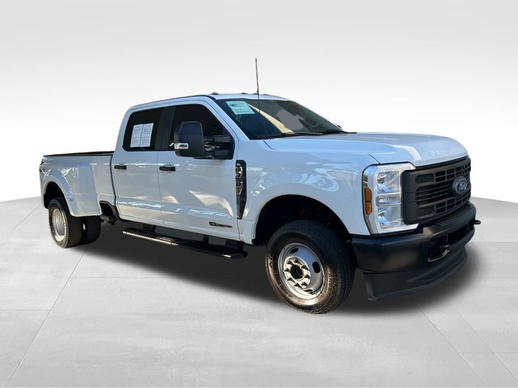 Used 2024 Ford F350 XL image 2