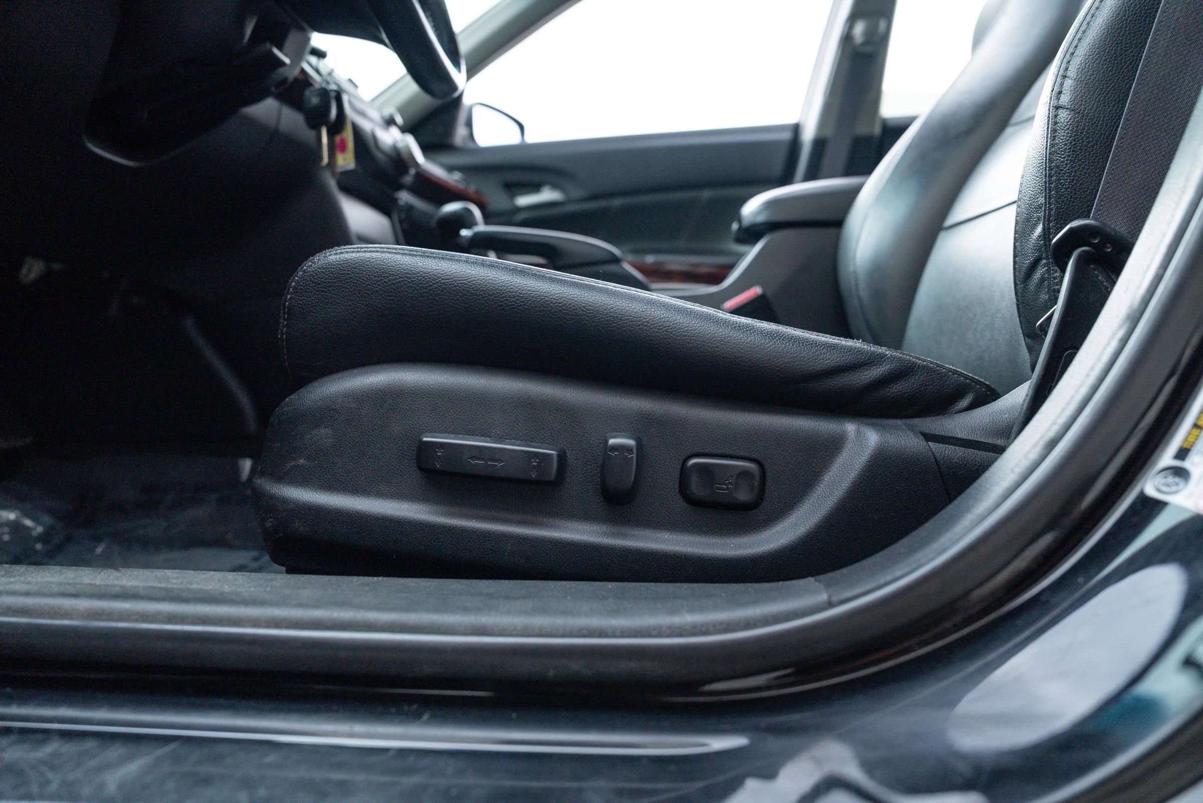Used 2012 Honda Crosstour EX-L image 25