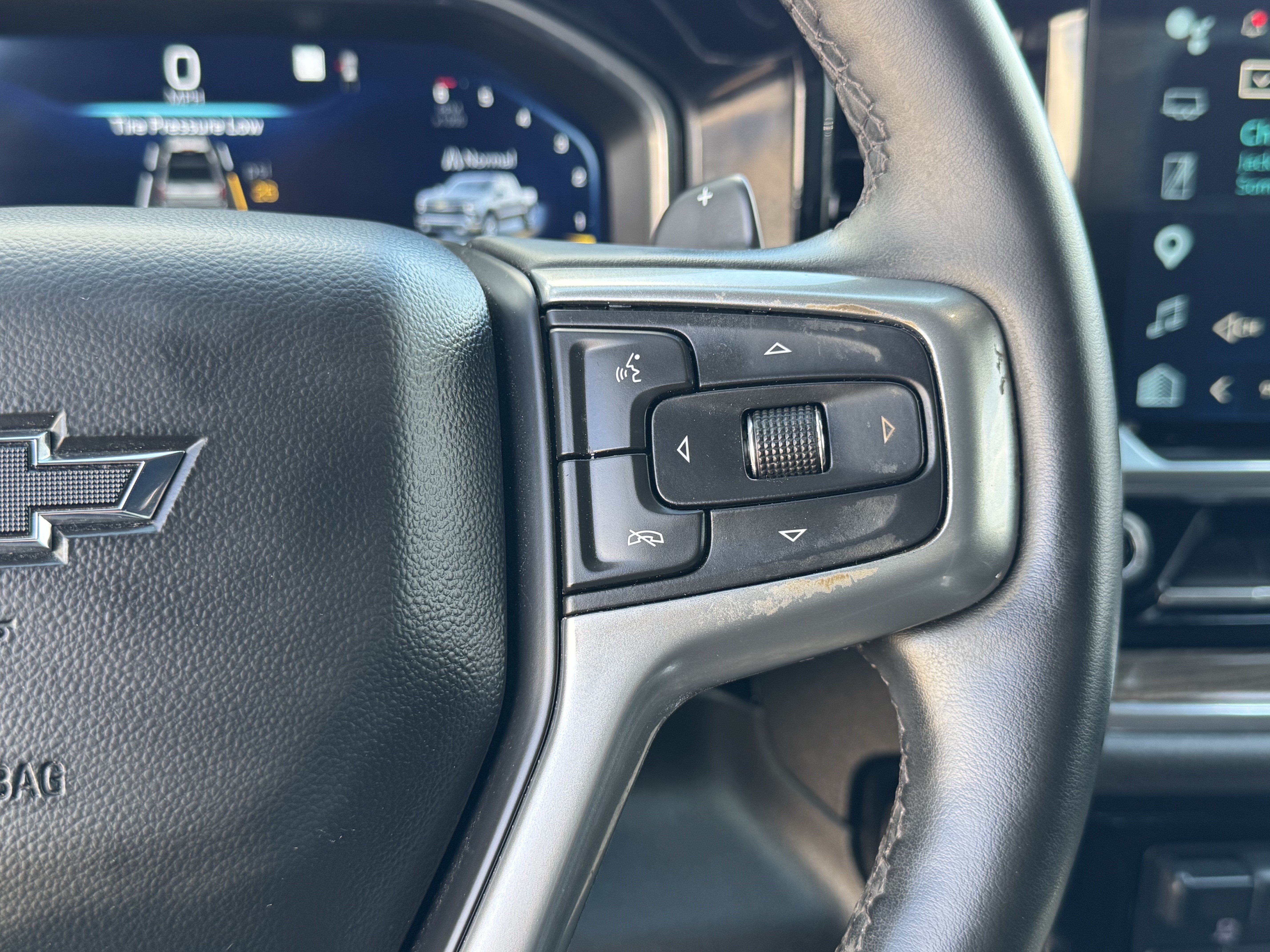 Used 2023 Chevrolet Silverado 1500 RST RWD image 31