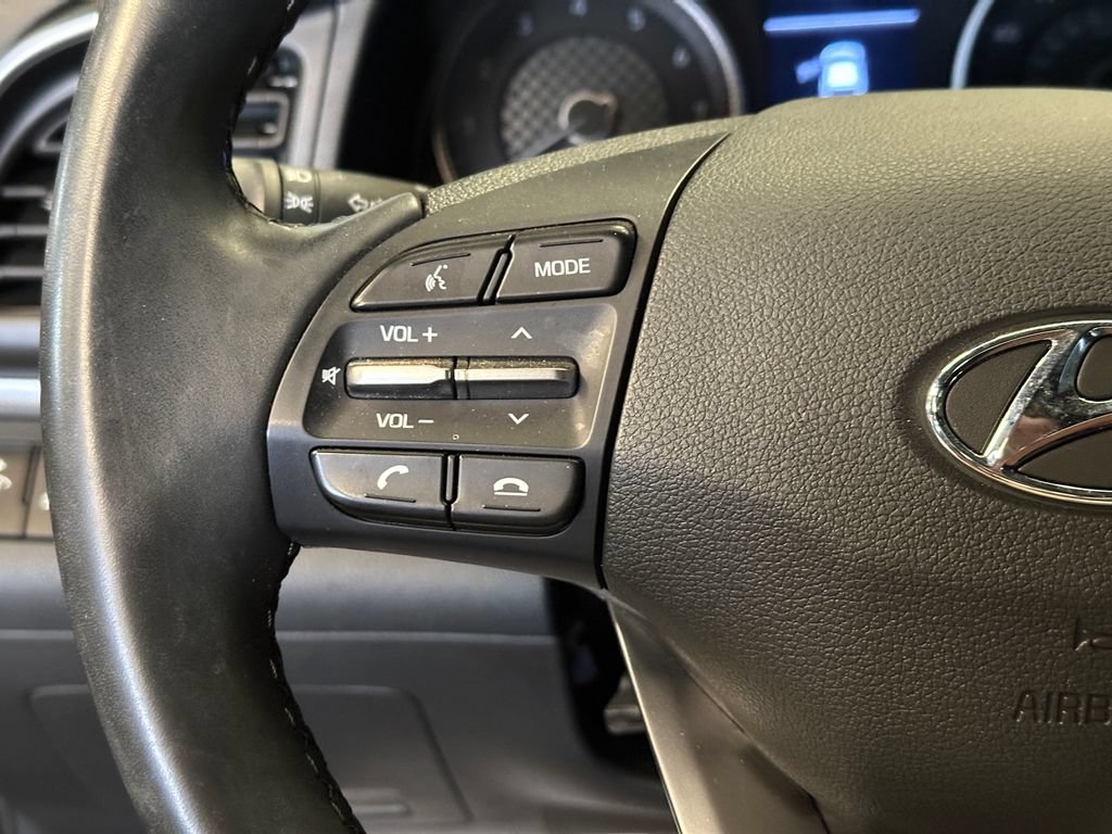 Used 2020 Hyundai Elantra Value Edition w/ Cargo Package (C1) FWD image 9