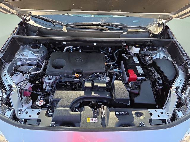 Used 2025 Toyota RAV4 XLE image 10