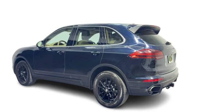 Used 2016 Porsche Cayenne AWD/4WD image 4