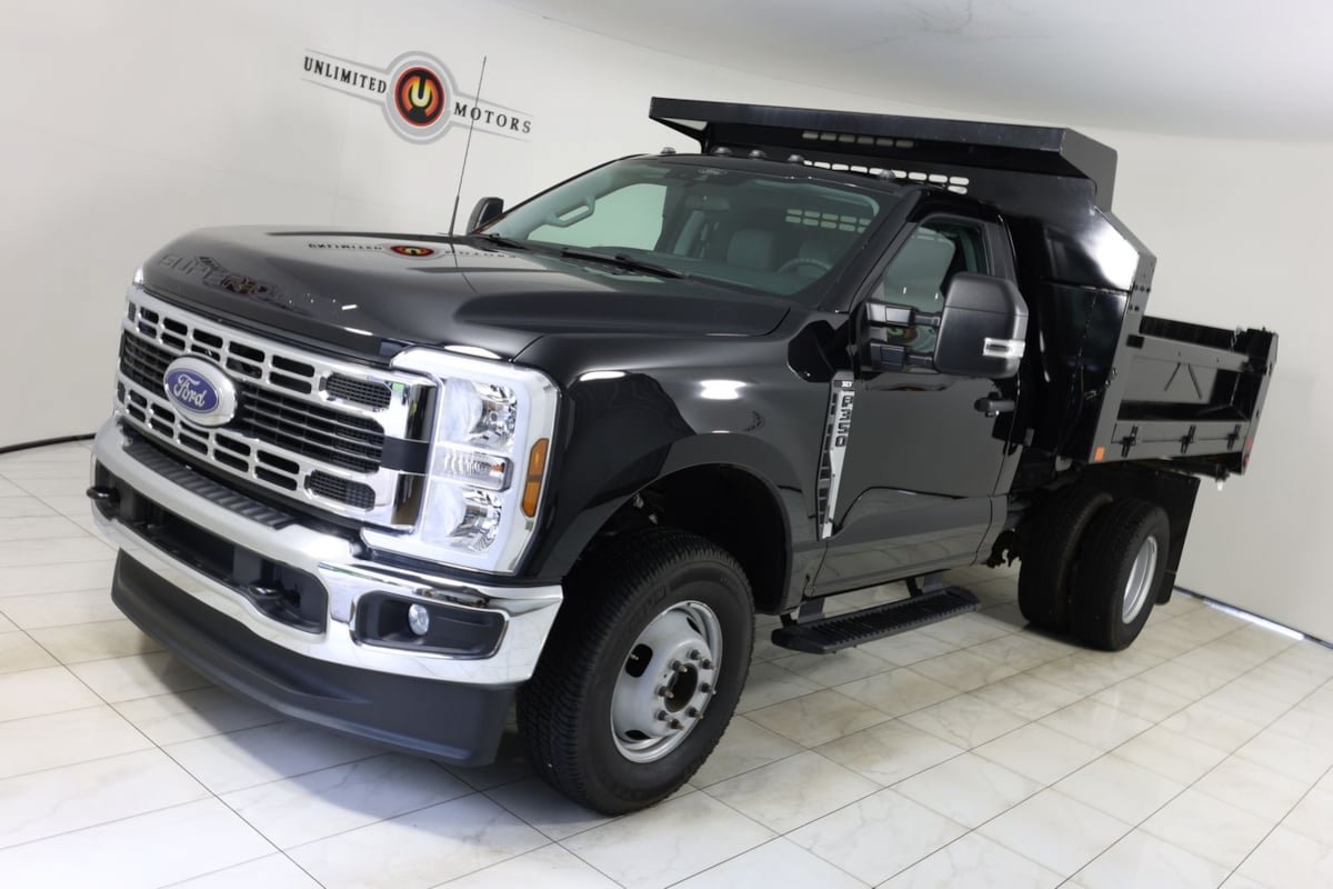 Used 2025 Ford F350 XLT AWD/4WD image 4