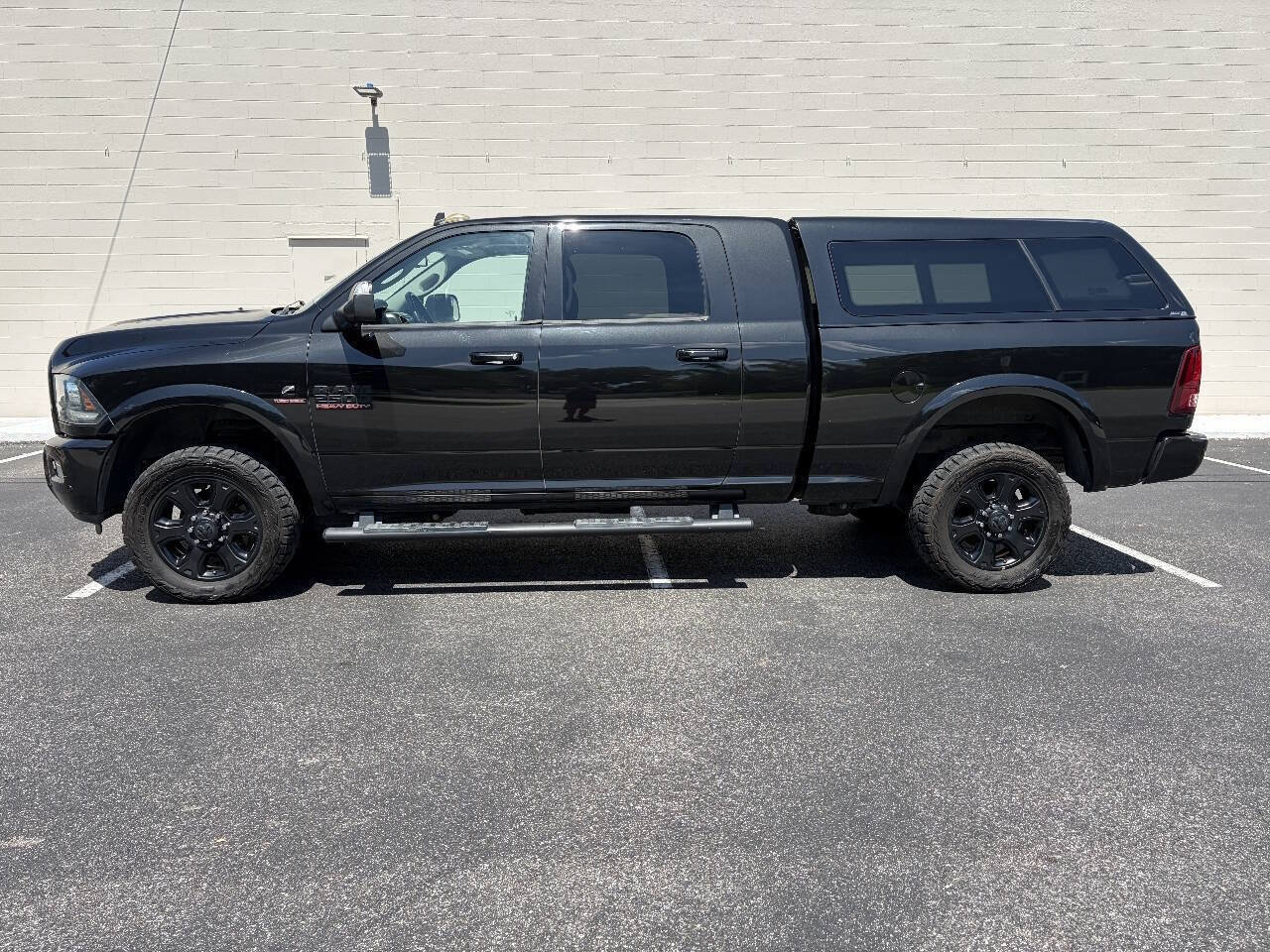 Used 2018 RAM 2500 Laramie w/ Sport Appearance Group AWD/4WD image 12