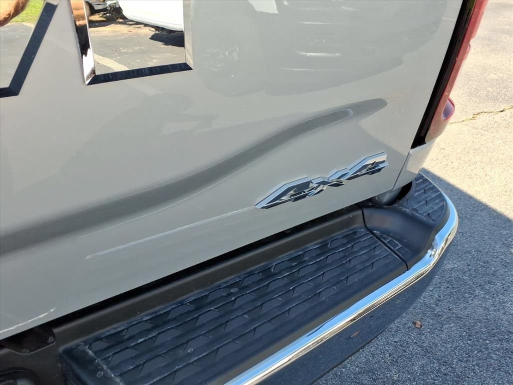 New 2026 RAM 2500 Tradesman w/ Chrome Appearance Group AWD/4WD image 5