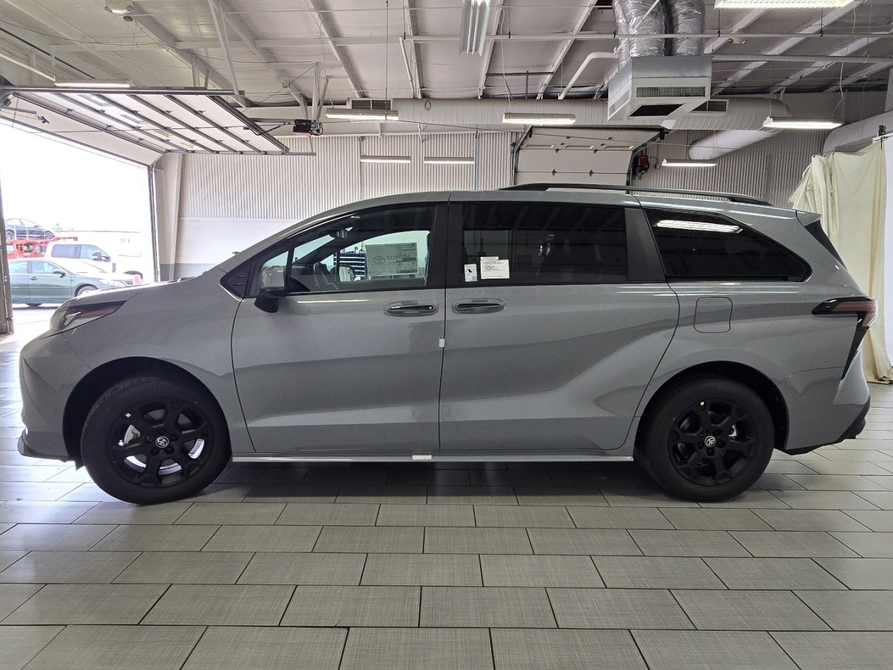 New 2026 Toyota Sienna XLE Woodland Edition image 15