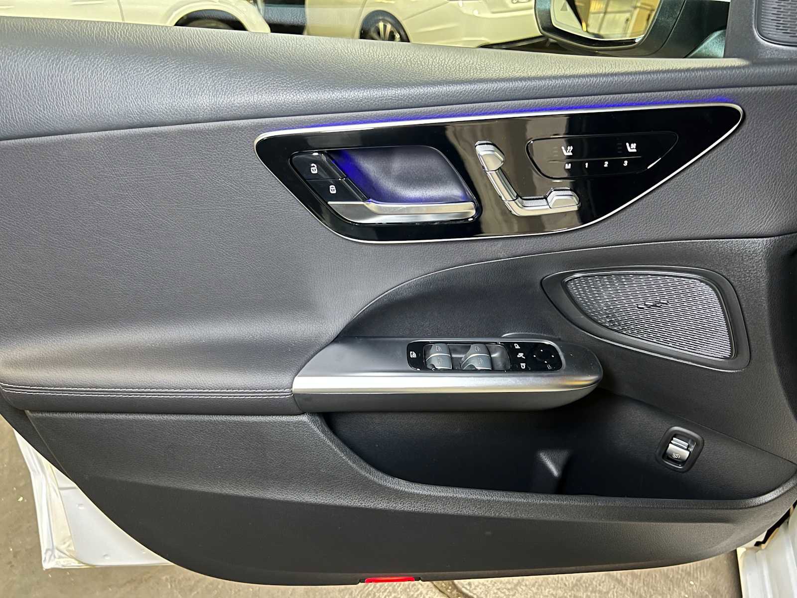 Used 2025 Mercedes-Benz C 300 4MATIC Sedan image 19