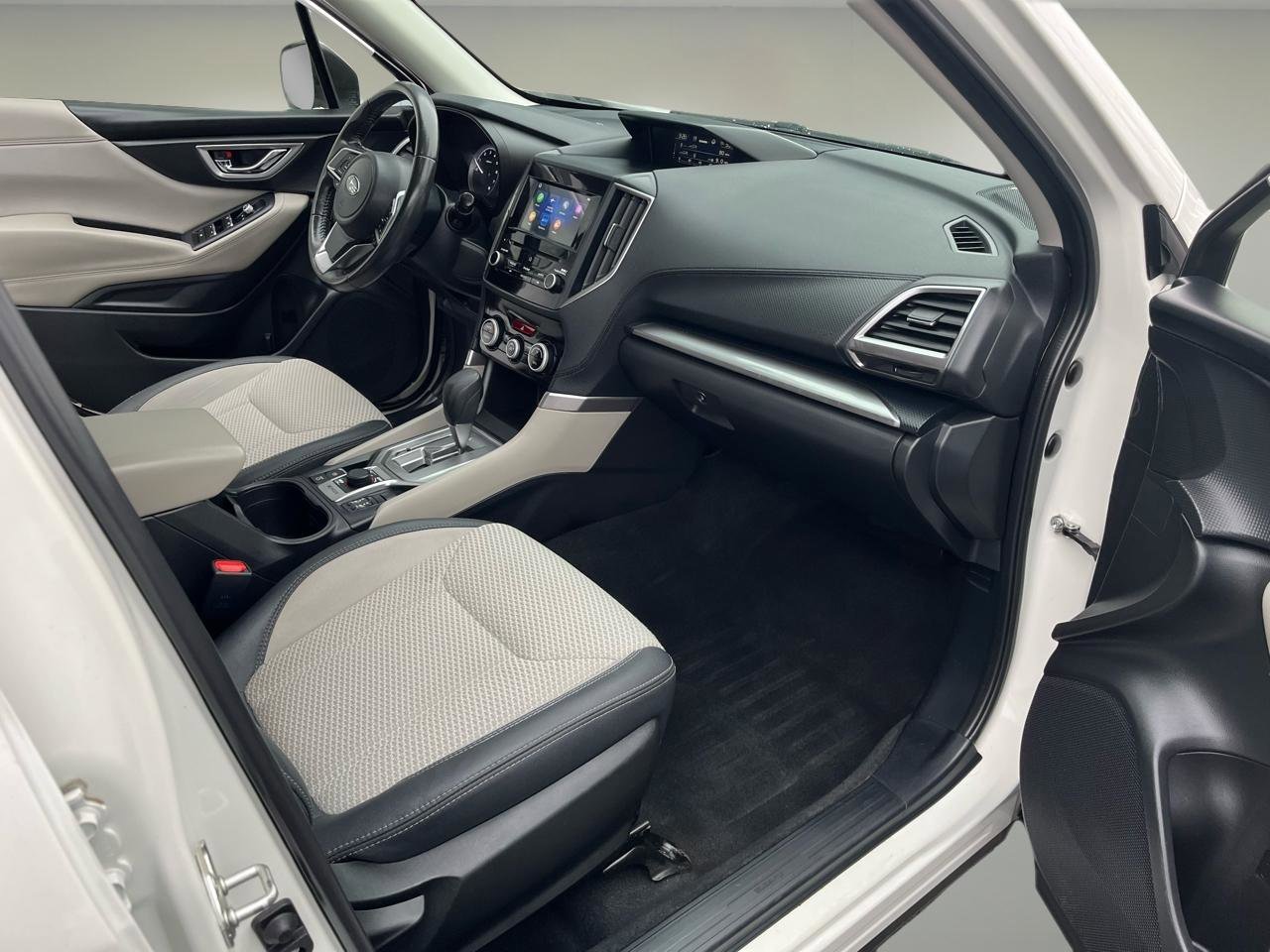 Used 2020 Subaru Forester Premium image 12