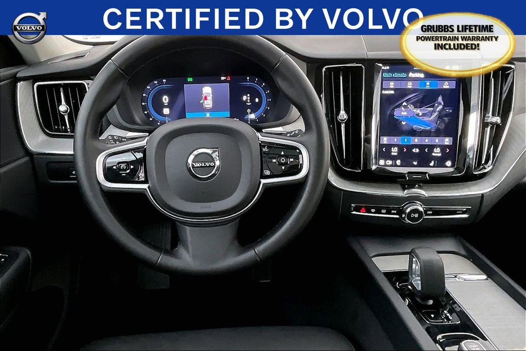Certified 2025 Volvo XC60 B5 Plus image 8