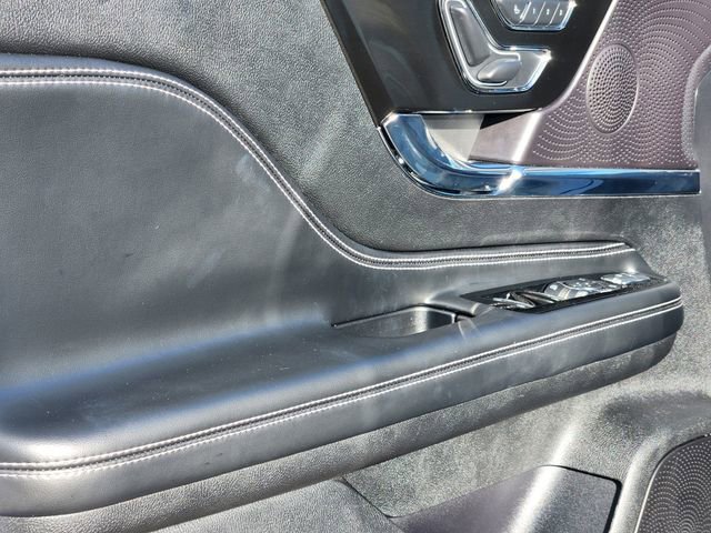 New 2025 Lincoln Corsair AWD w/ Equipment Group 101A image 9