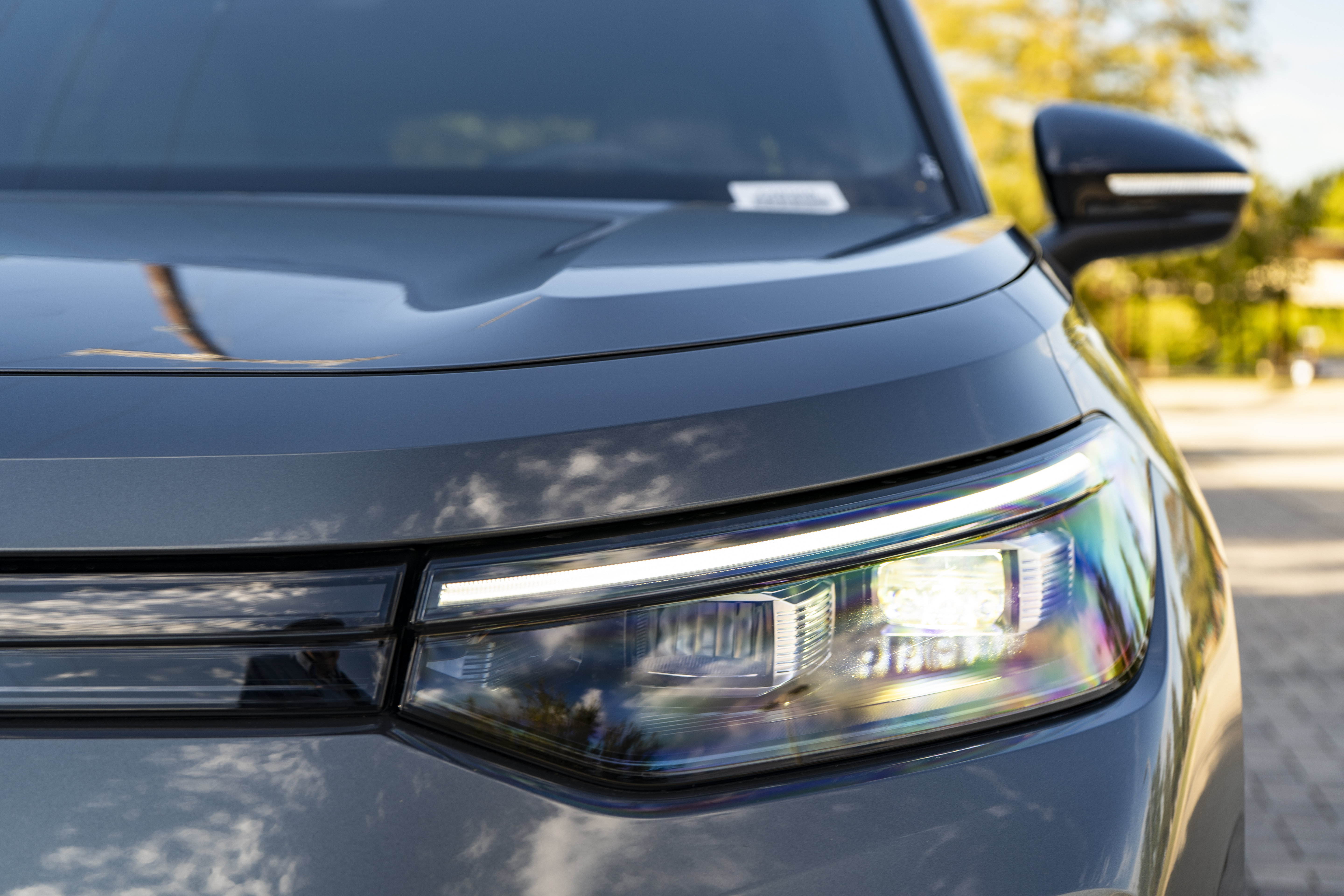 Certified 2026 Volkswagen Tiguan SE R-Line FWD image 10