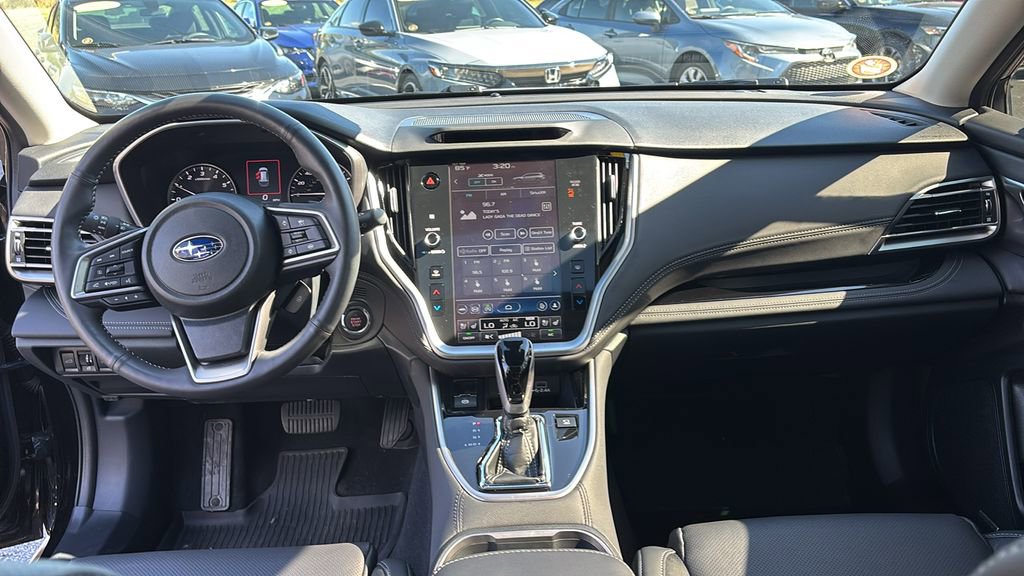 Used 2025 Subaru Outback Touring w/ Popular Package #2 image 12