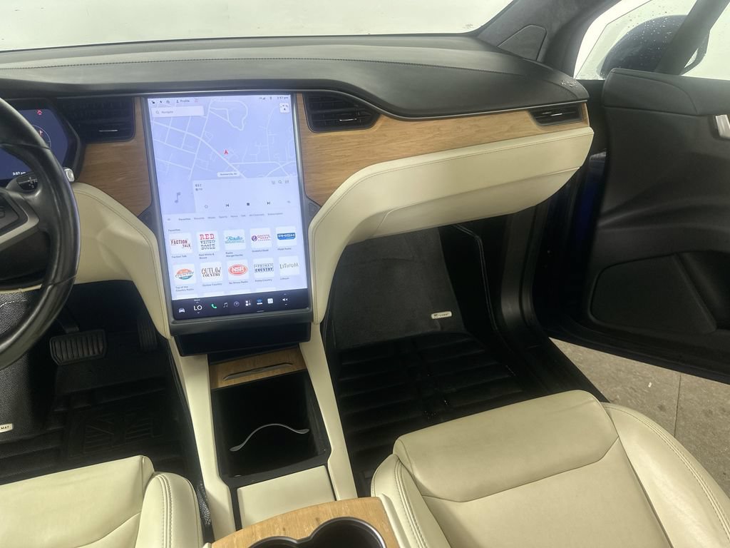 Used 2020 Tesla Model X Long Range AWD/4WD image 22