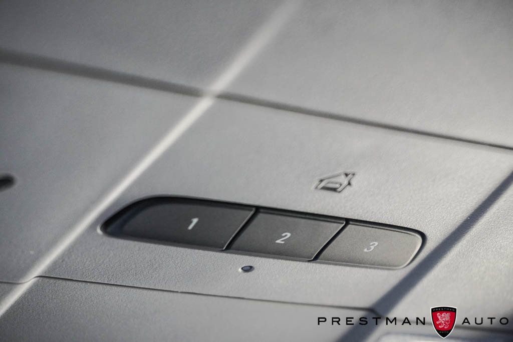 Used 2019 GMC Acadia SLT image 32