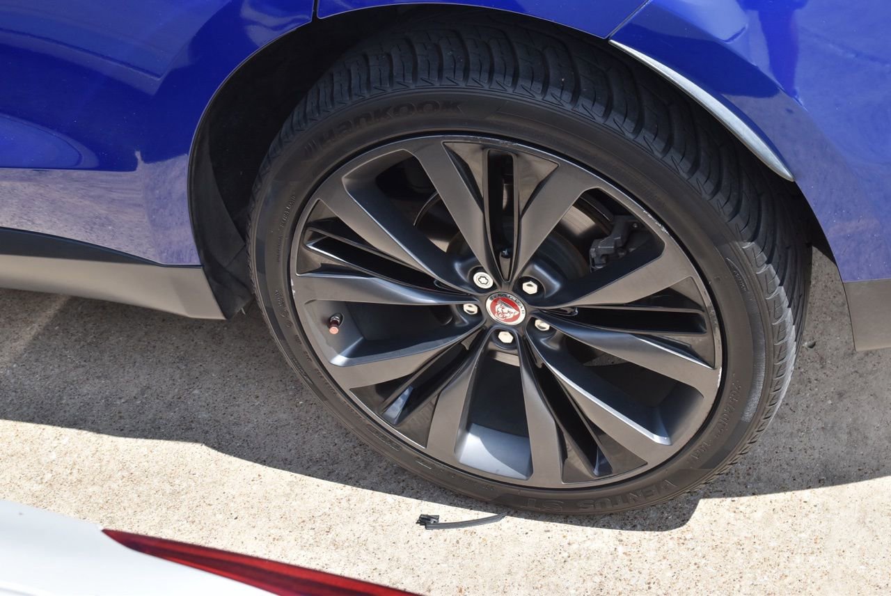 Used 2018 Jaguar F-PACE Prestige image 10