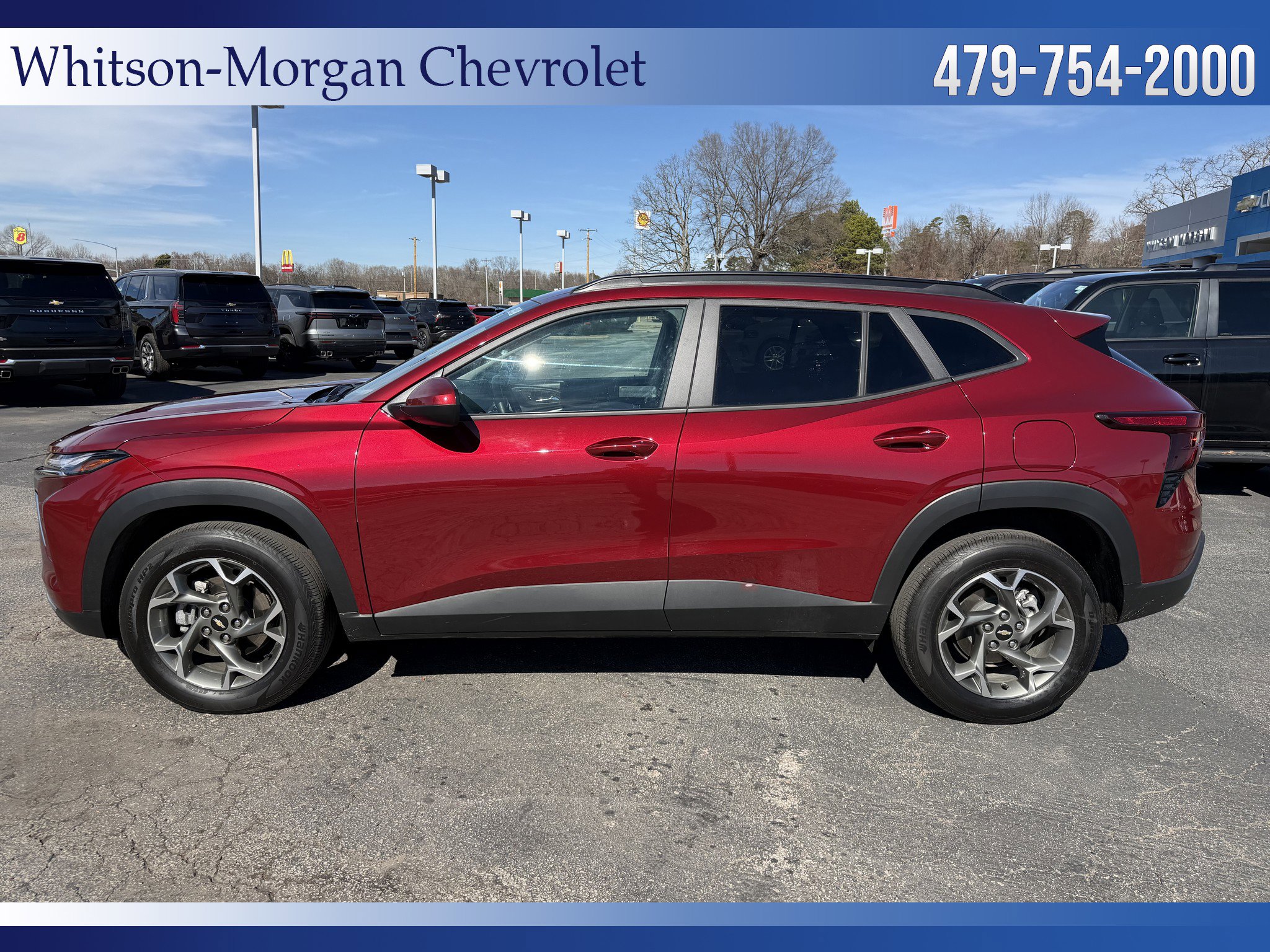 Used 2025 Chevrolet Trax LT w/ LT Convenience Package image 8