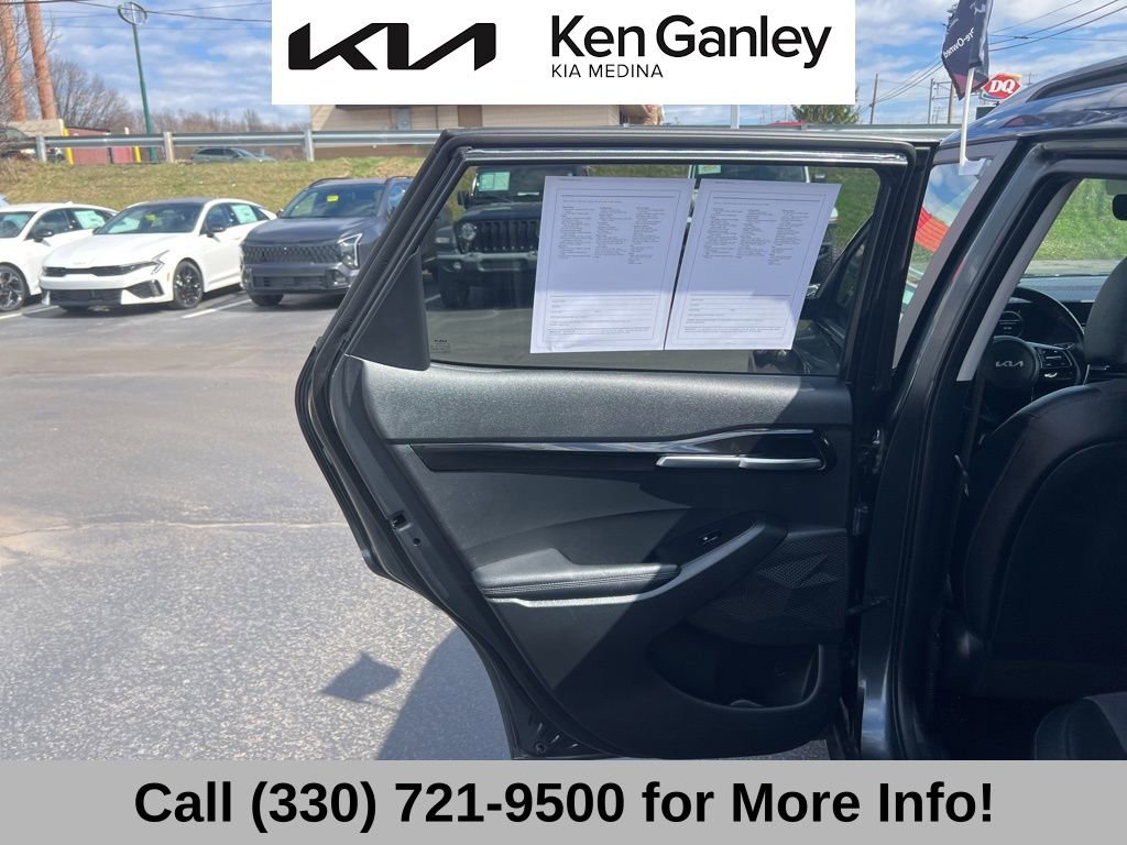 Certified 2024 Kia Seltos S image 47