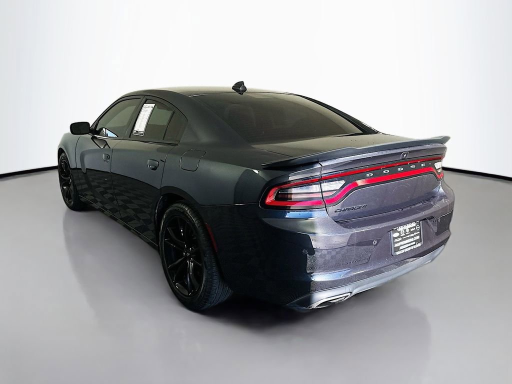 Used 2018 Dodge Charger SXT Plus w/ Blacktop Package image 5