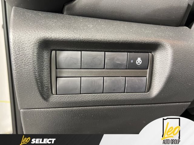 Used 2023 Nissan Kicks SR w/ SR Premium Package FWD image 21