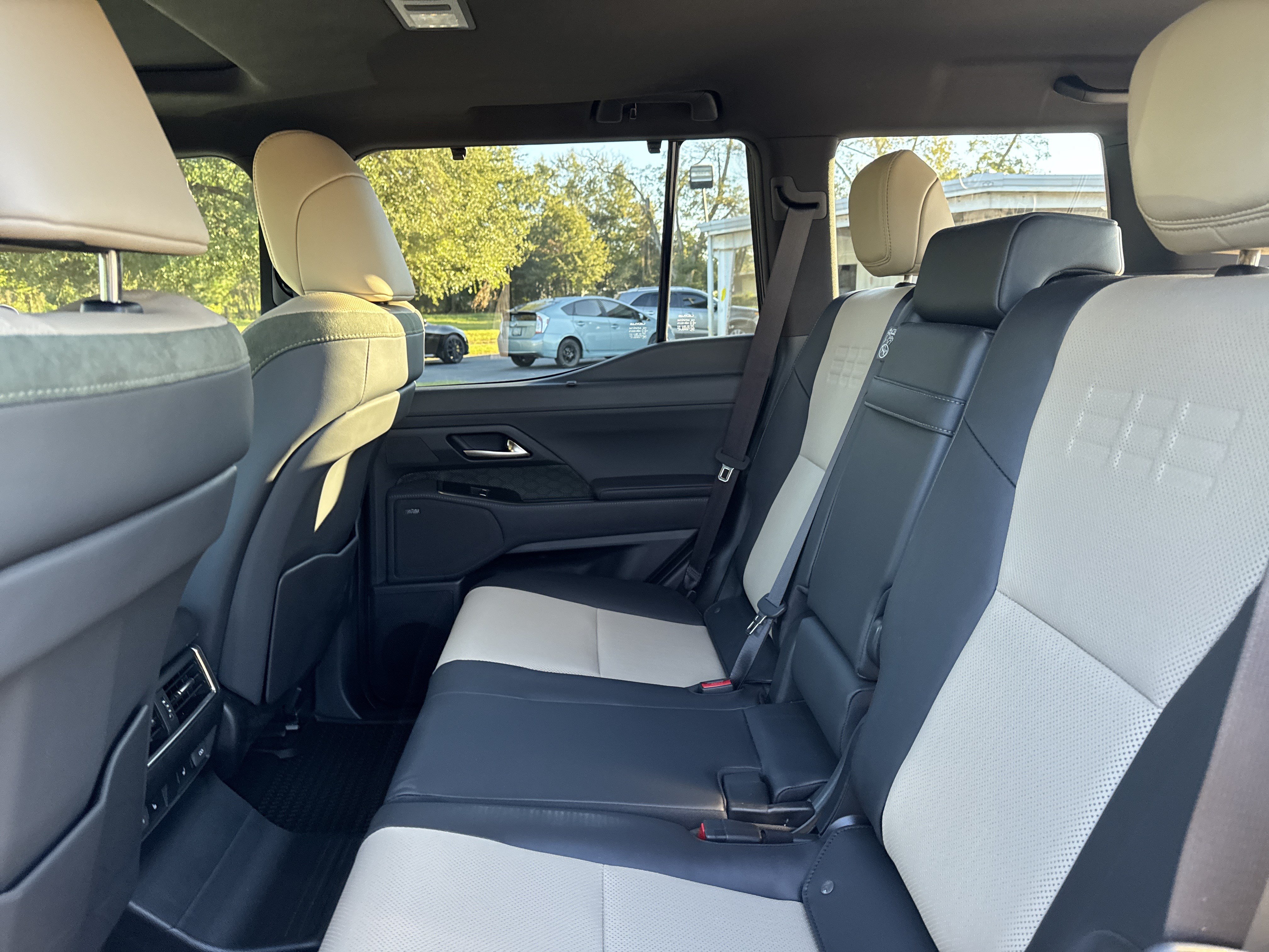 Used 2026 Lexus GX 550 AWD/4WD image 24