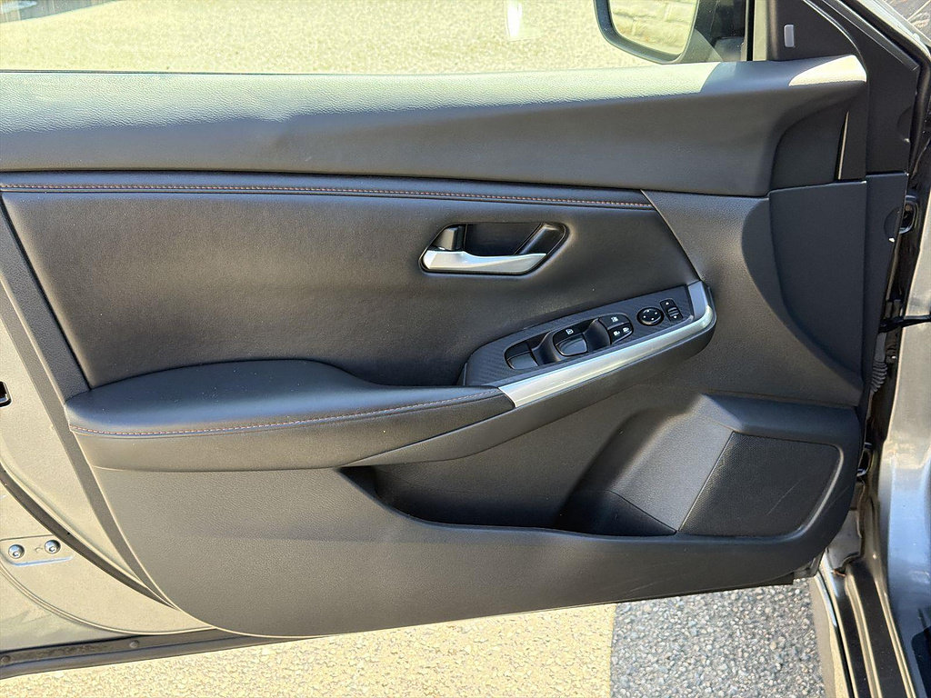 Used 2023 Nissan Sentra SR w/ Trunk Package FWD image 19