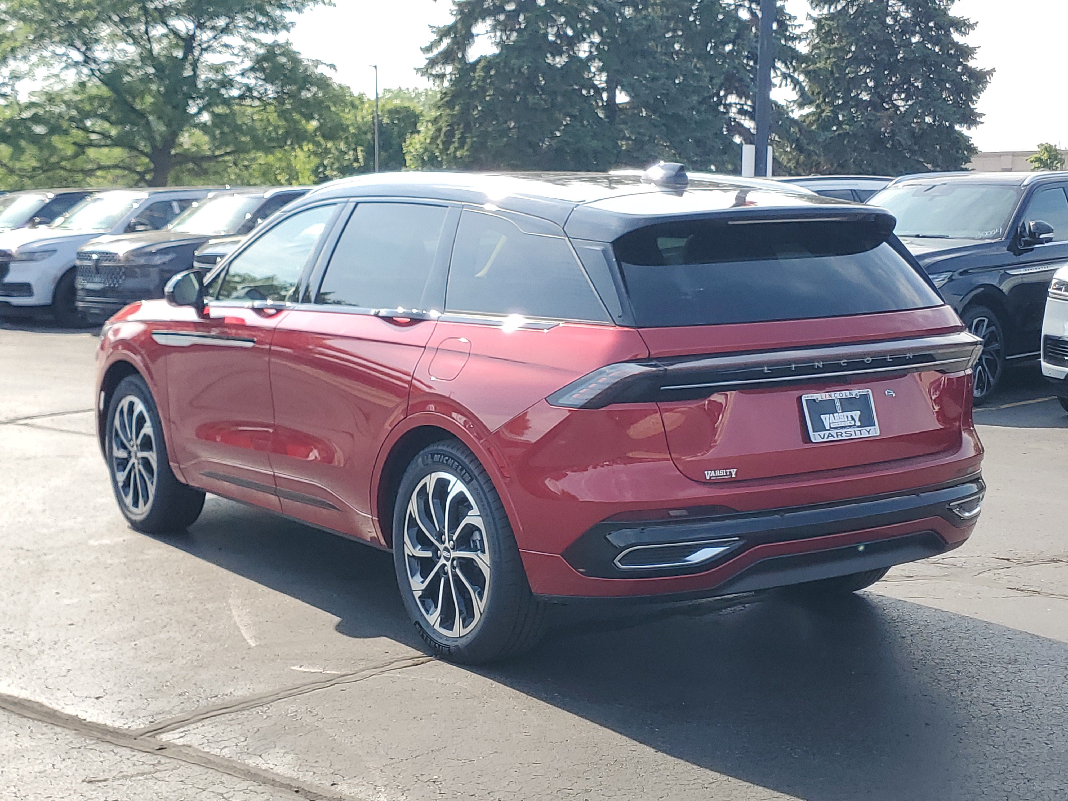 New 2026 Lincoln Nautilus Reserve AWD/4WD image 3