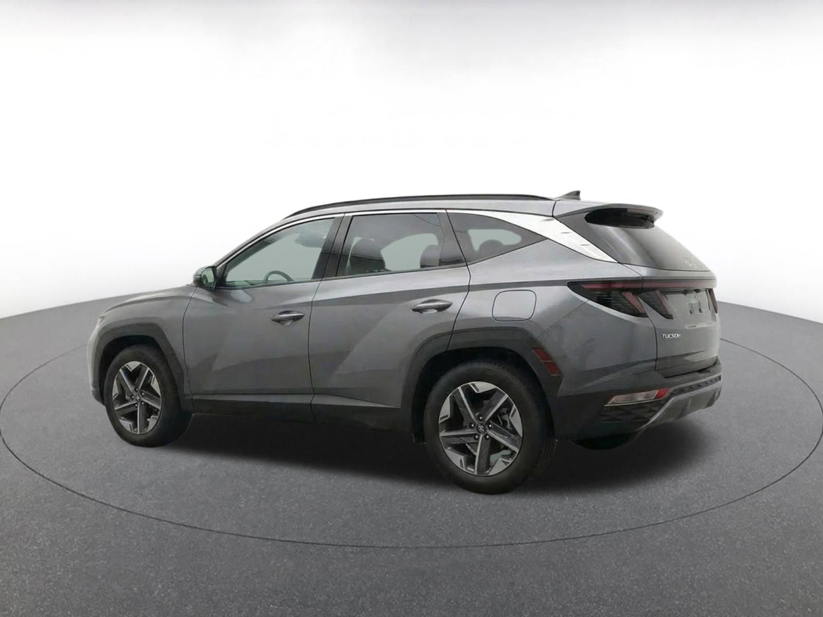 Used 2025 Hyundai Tucson SEL FWD image 5