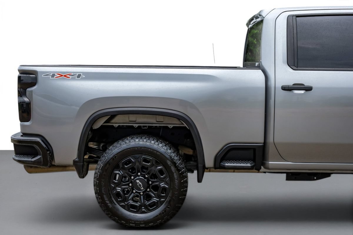 Used 2026 Chevrolet Silverado 2500 Custom w/ Custom Convenience Package AWD/4WD image 6