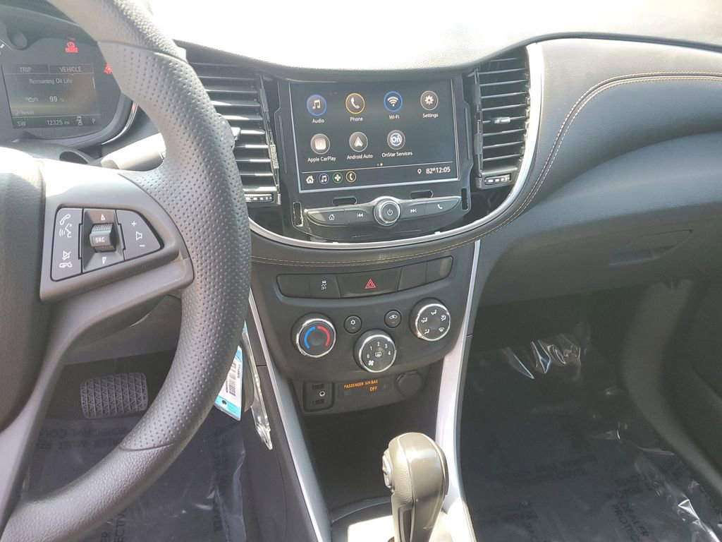 Used 2022 Chevrolet Trax LS w/ Tint and Cruise Package image 21