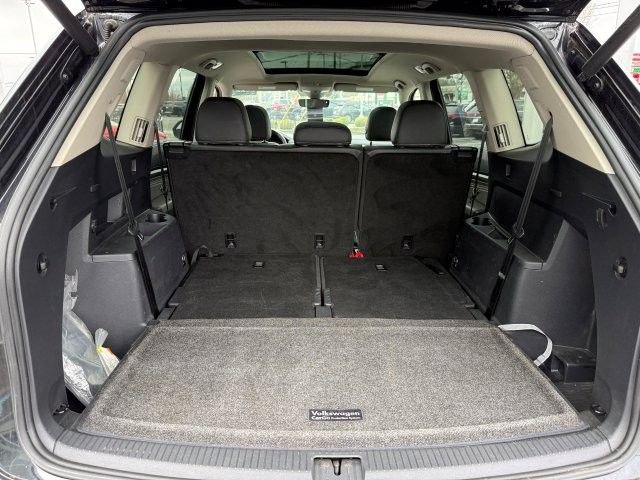 Used 2022 Volkswagen Atlas SEL Premium image 18