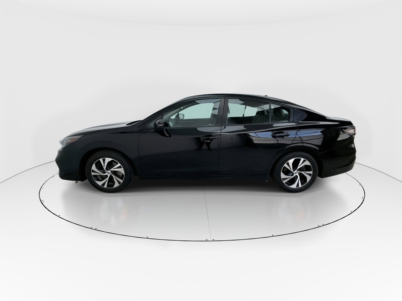 Used 2023 Subaru Legacy Premium image 5