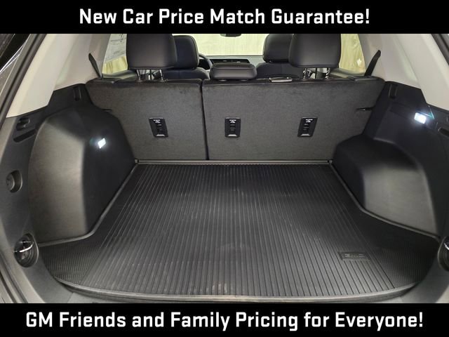 New 2026 GMC Terrain Denali w/ LPO, Black Badging Package image 33