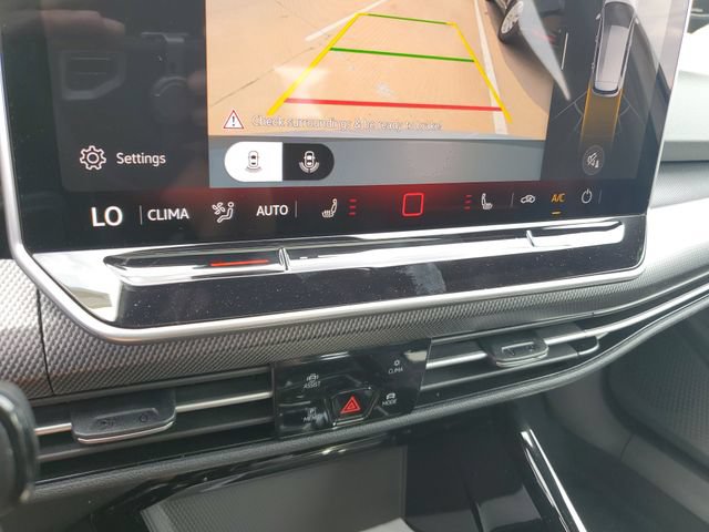 New 2026 Volkswagen GTI SE FWD image 27