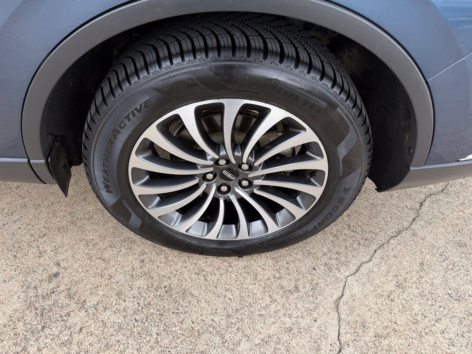 Used 2020 Lincoln Aviator Reserve w/ Elements Package Plus AWD/4WD image 9