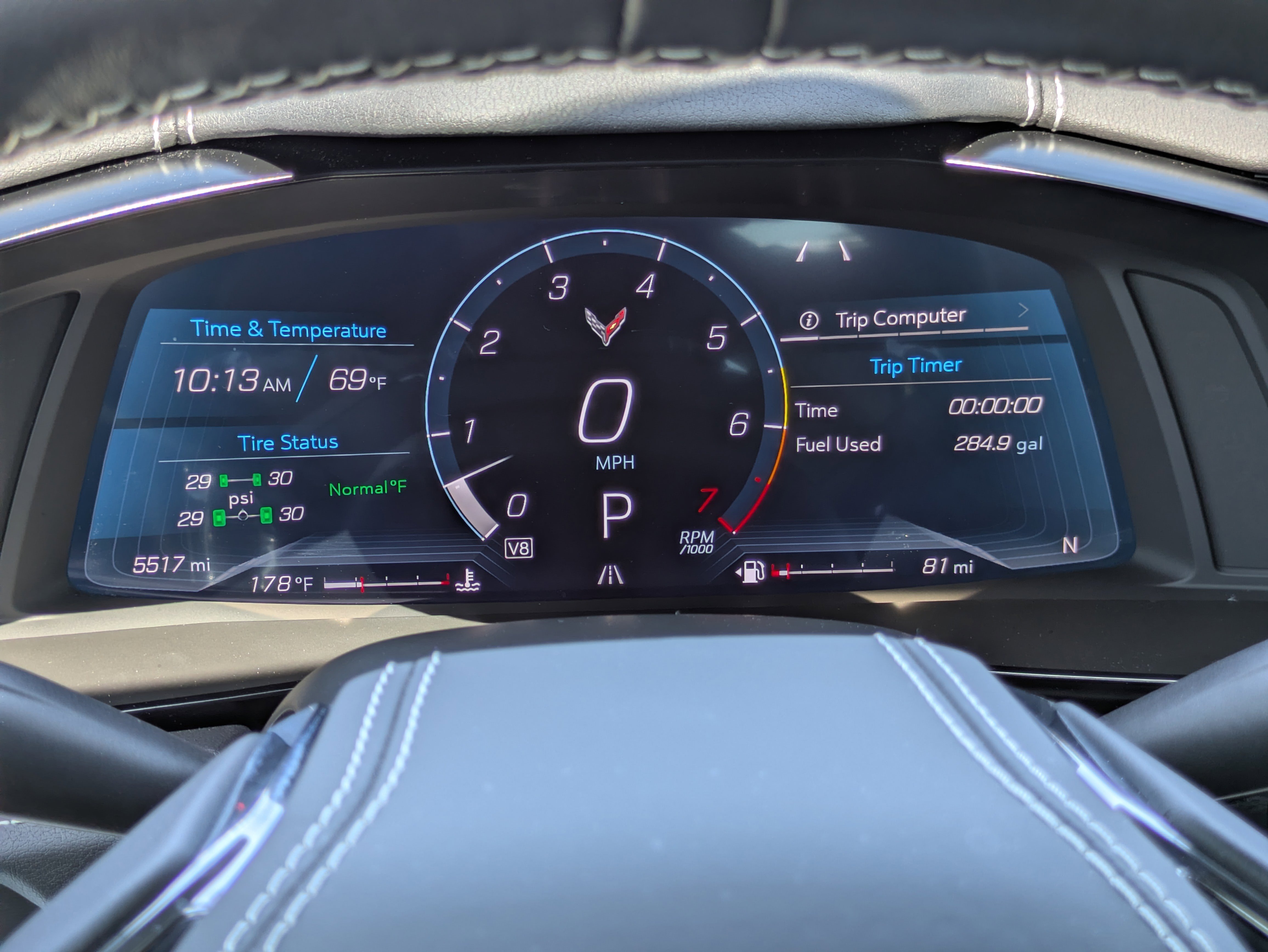 Used 2025 Chevrolet Corvette Stingray Coupe w/ 1LT RWD image 18