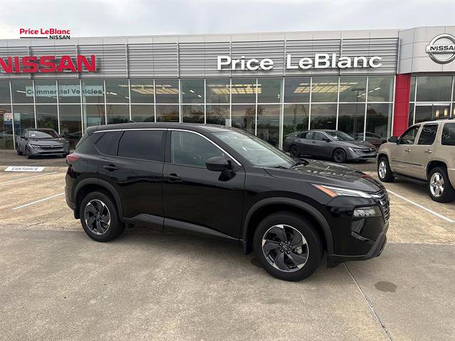 Certified 2025 Nissan Rogue SV FWD image 1