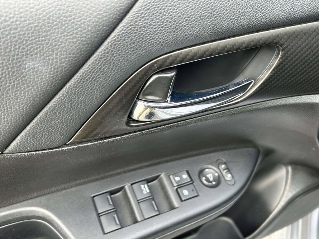 Used 2016 Honda Accord Sport image 17