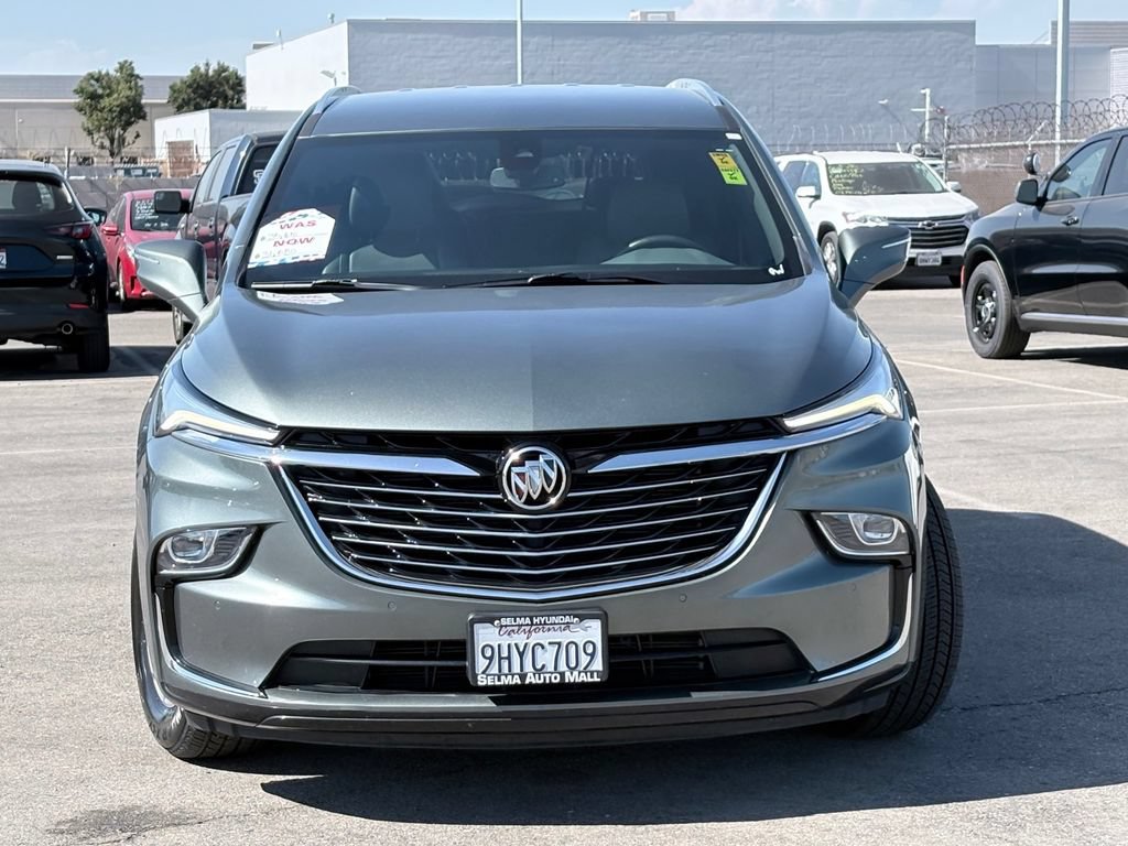 Used 2024 Buick Enclave Essence FWD image 3
