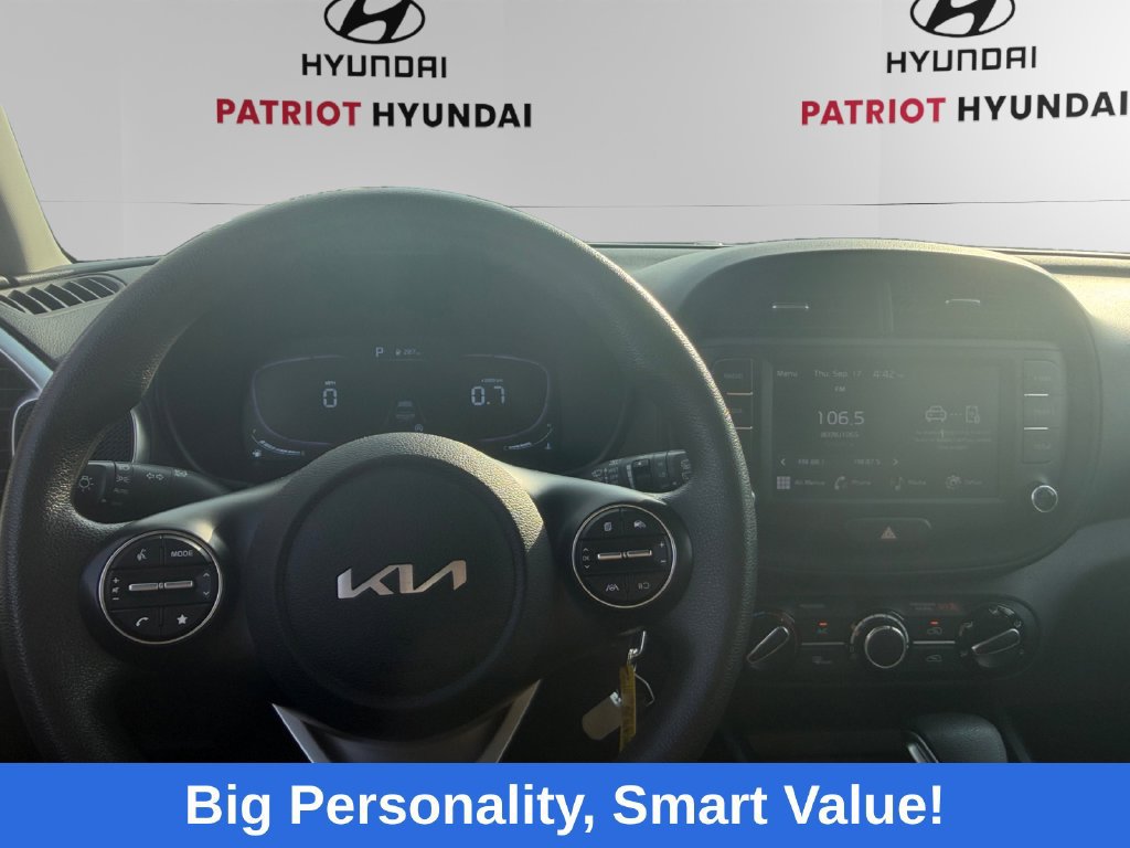 Used 2024 Kia Soul LX w/ Option Group 015 FWD image 10