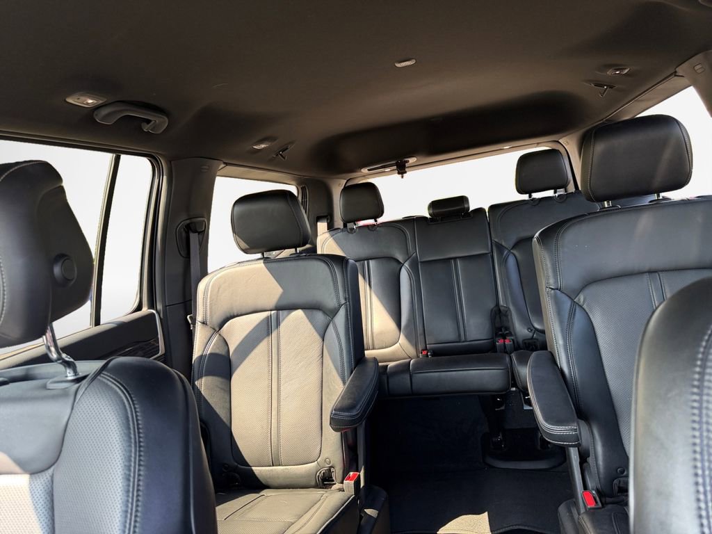 Used 2022 Jeep Wagoneer Series III w/ Flexible Seating Group image 26